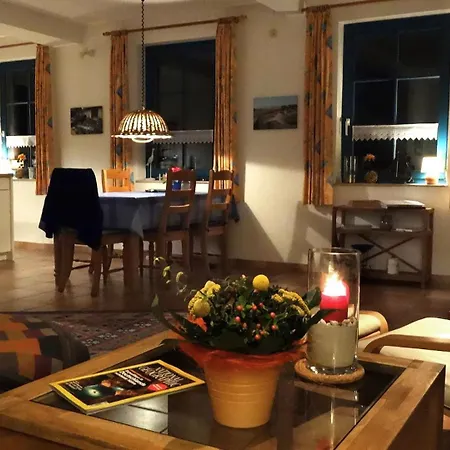 Haus An Der Eiche 度假居 *